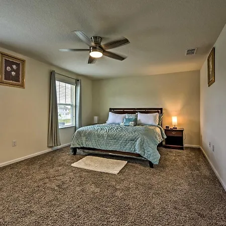 Jax Home With Yard - 10 Mi To Adventure Landing!